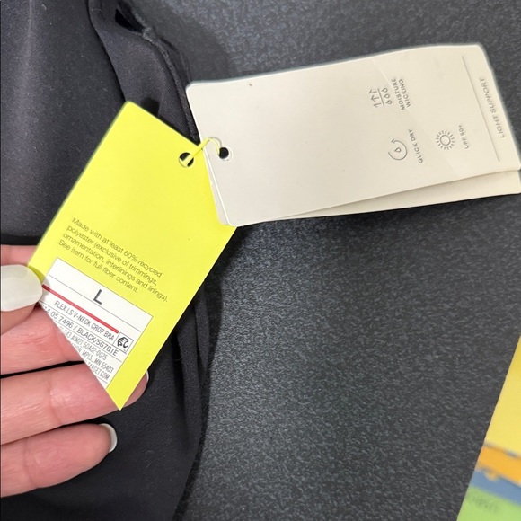 Black V-Neck Crop Top sport bra nwt - Picture 4 of 4